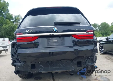 2020 BMW X7 xDrive40I z USA, uszkodzony, nr VIN 5UXCW2C00L9B58830